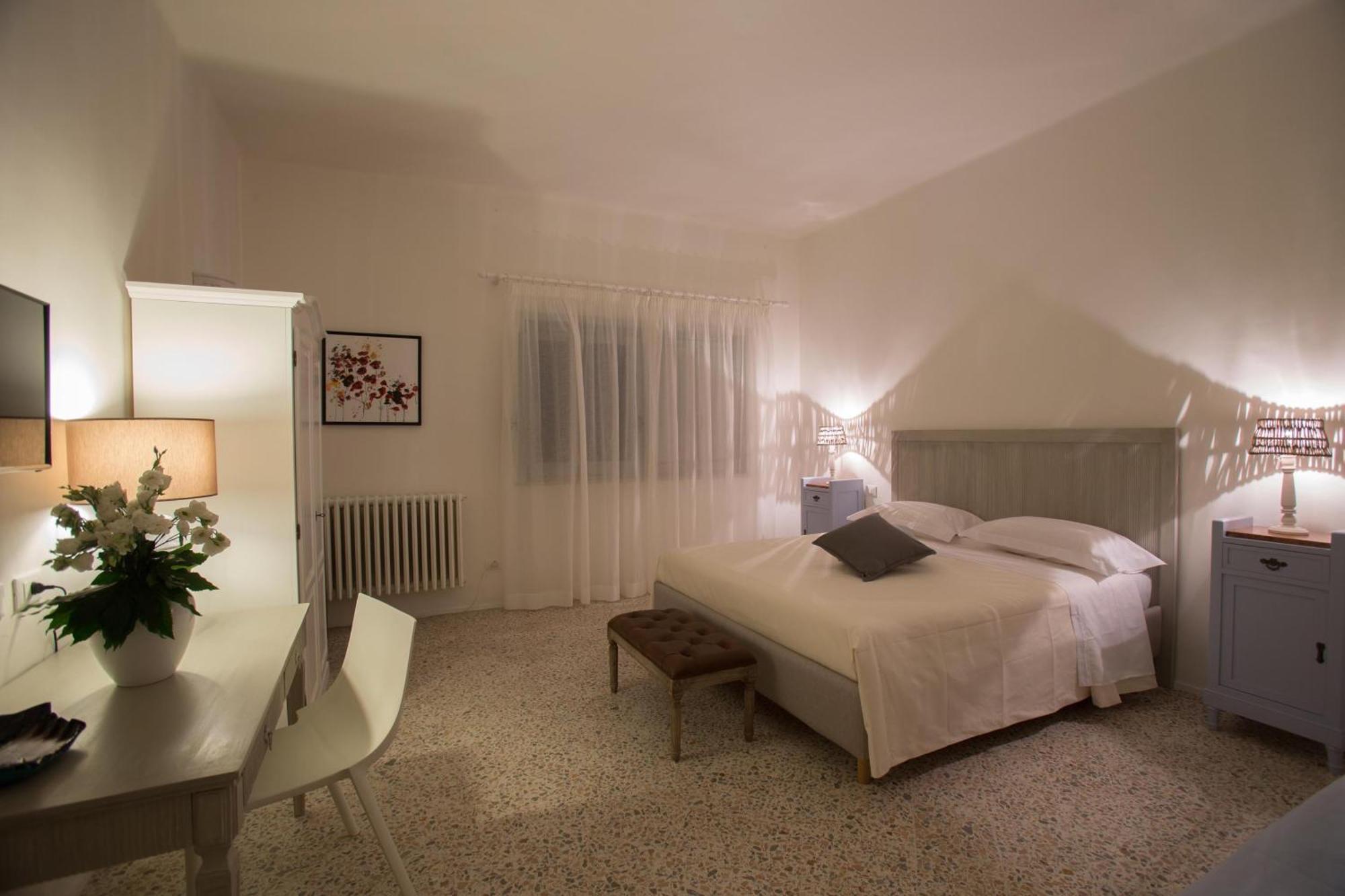 갈라티나 Li Pappi Antico Casale B&B 객실 사진