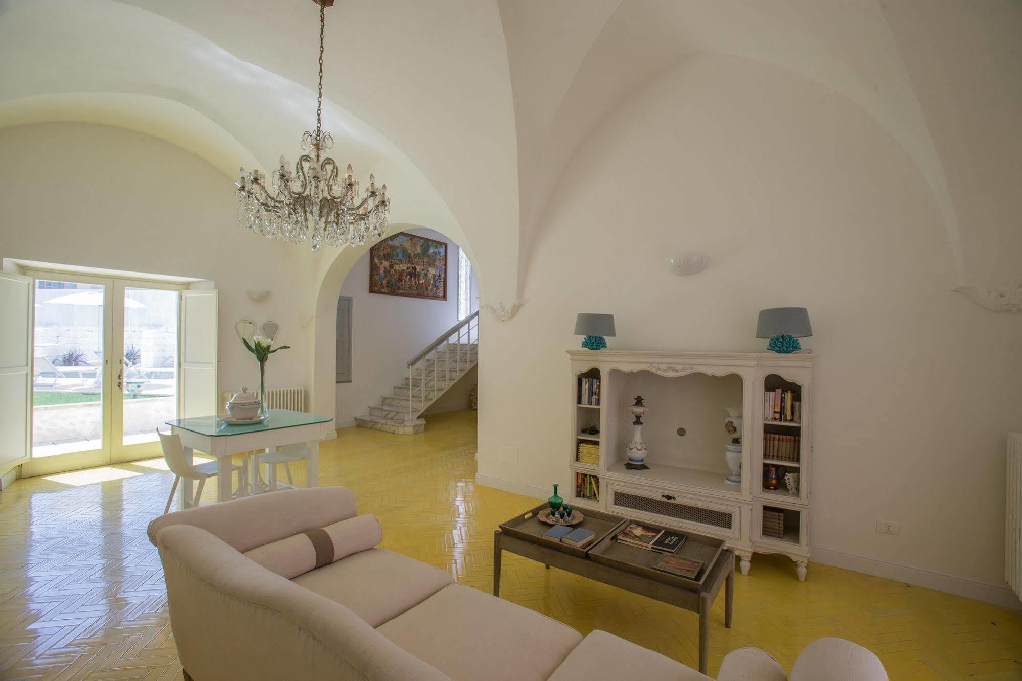 갈라티나 Li Pappi Antico Casale B&B 외부 사진