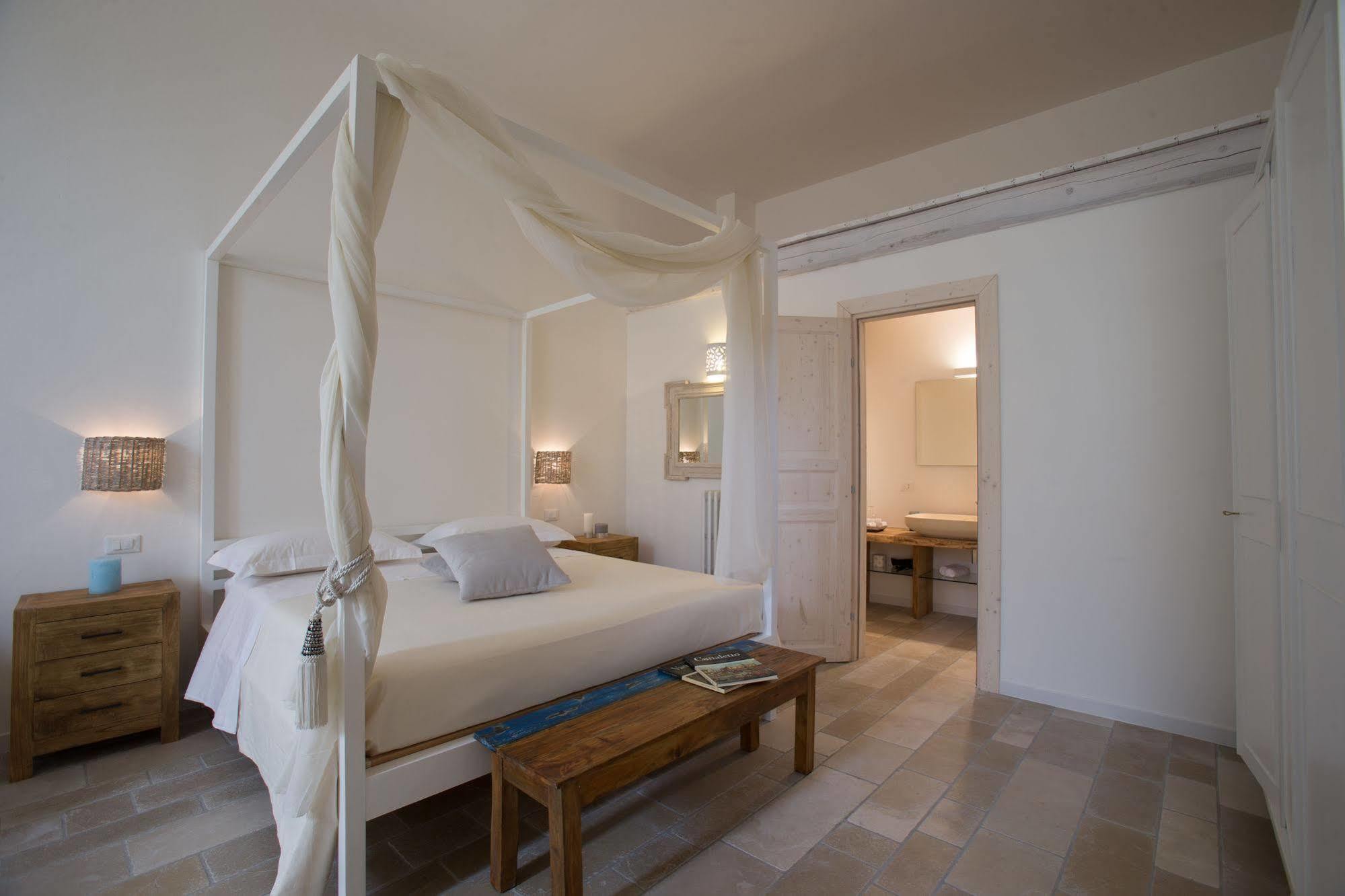 갈라티나 Li Pappi Antico Casale B&B 외부 사진