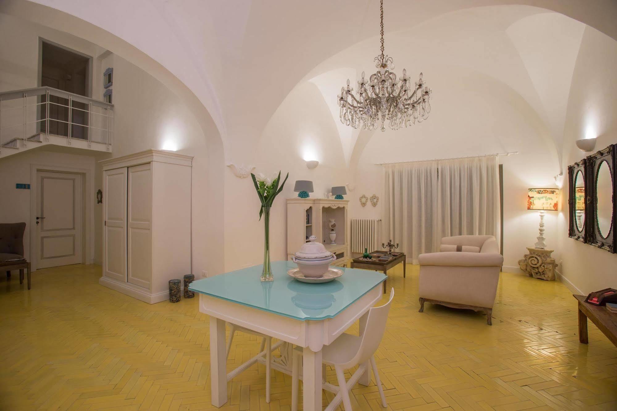 갈라티나 Li Pappi Antico Casale B&B 외부 사진