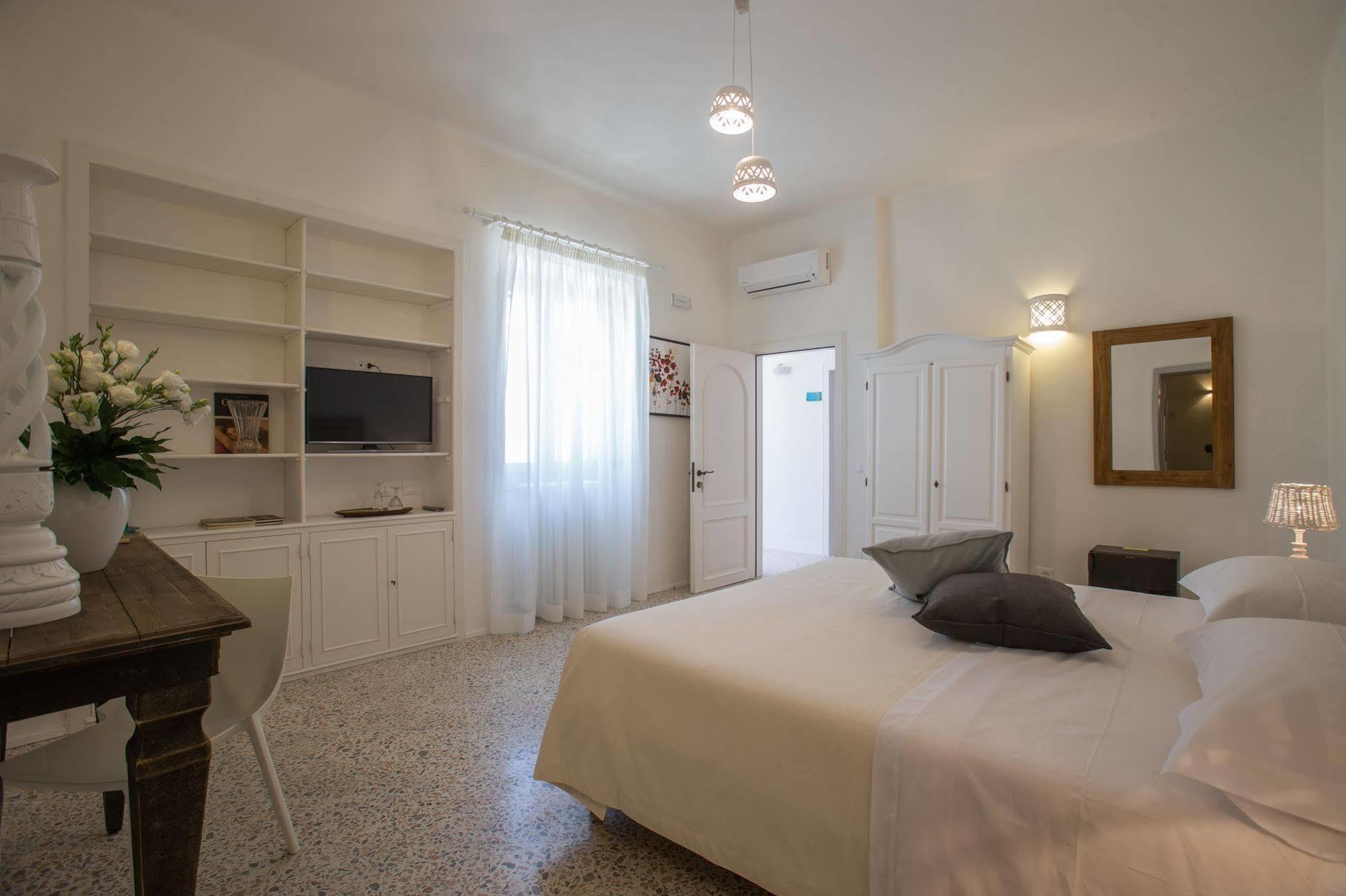 갈라티나 Li Pappi Antico Casale B&B 외부 사진
